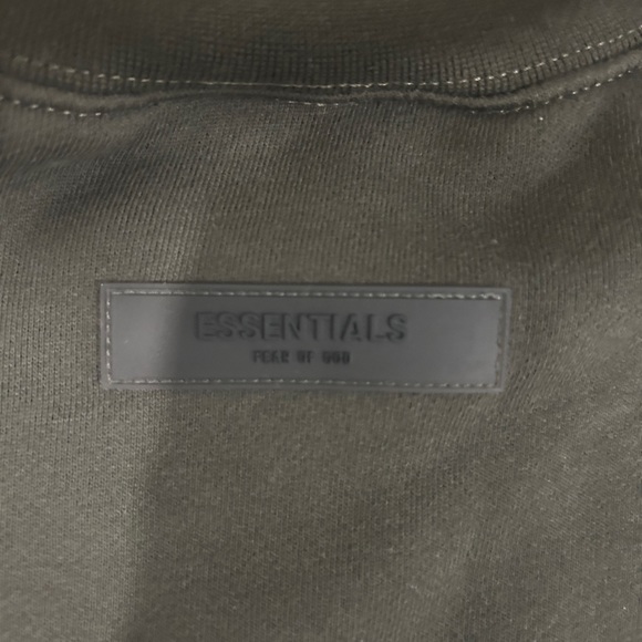 Fear Of God Essentials Crewneck - Picture 5 of 5
